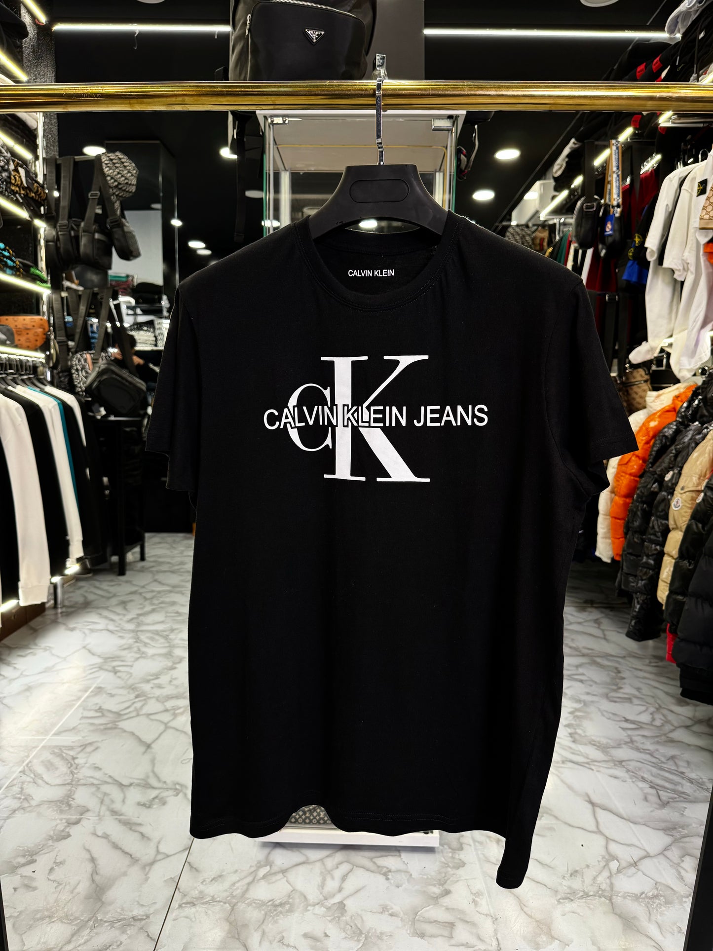 T-SHIRT CODE 1083