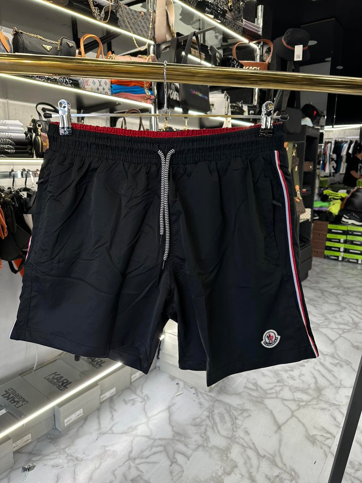 ΜΑΓΙΟ - MONCLER 2025