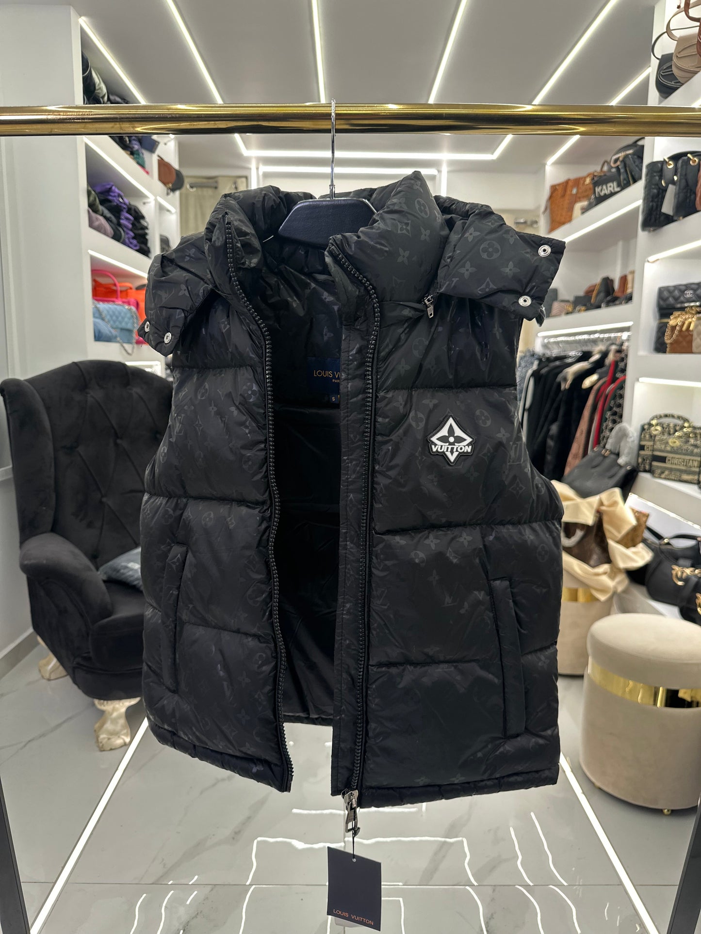 LOUIS VUITTON - ΑΜΑΝΙΚΟ ΜΠΟΥΦΑΝ