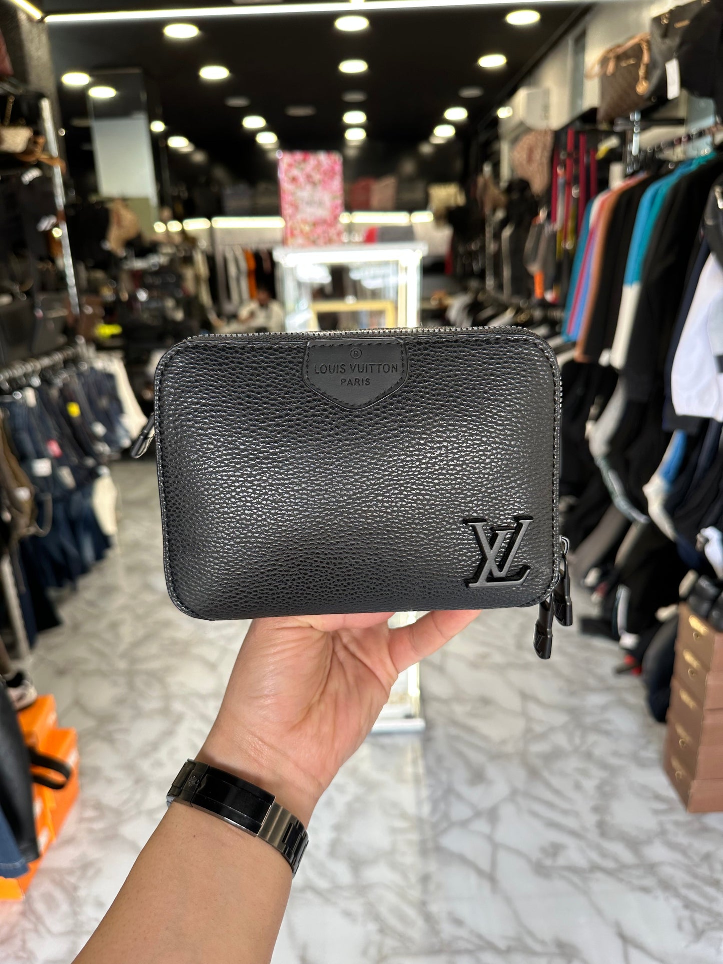 ΤΣΑΝΤΑΚΙ - LV