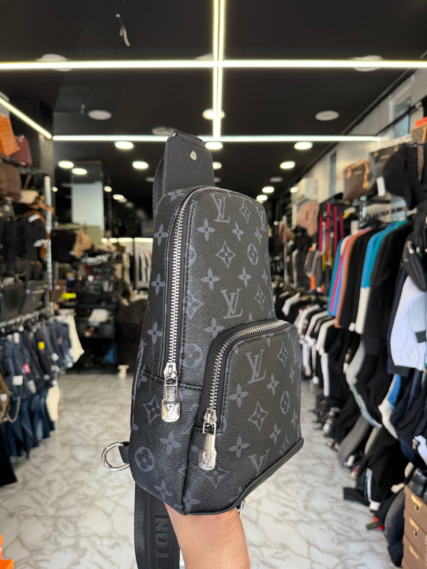 ΤΣΑΝΤΑΚΙ - LV