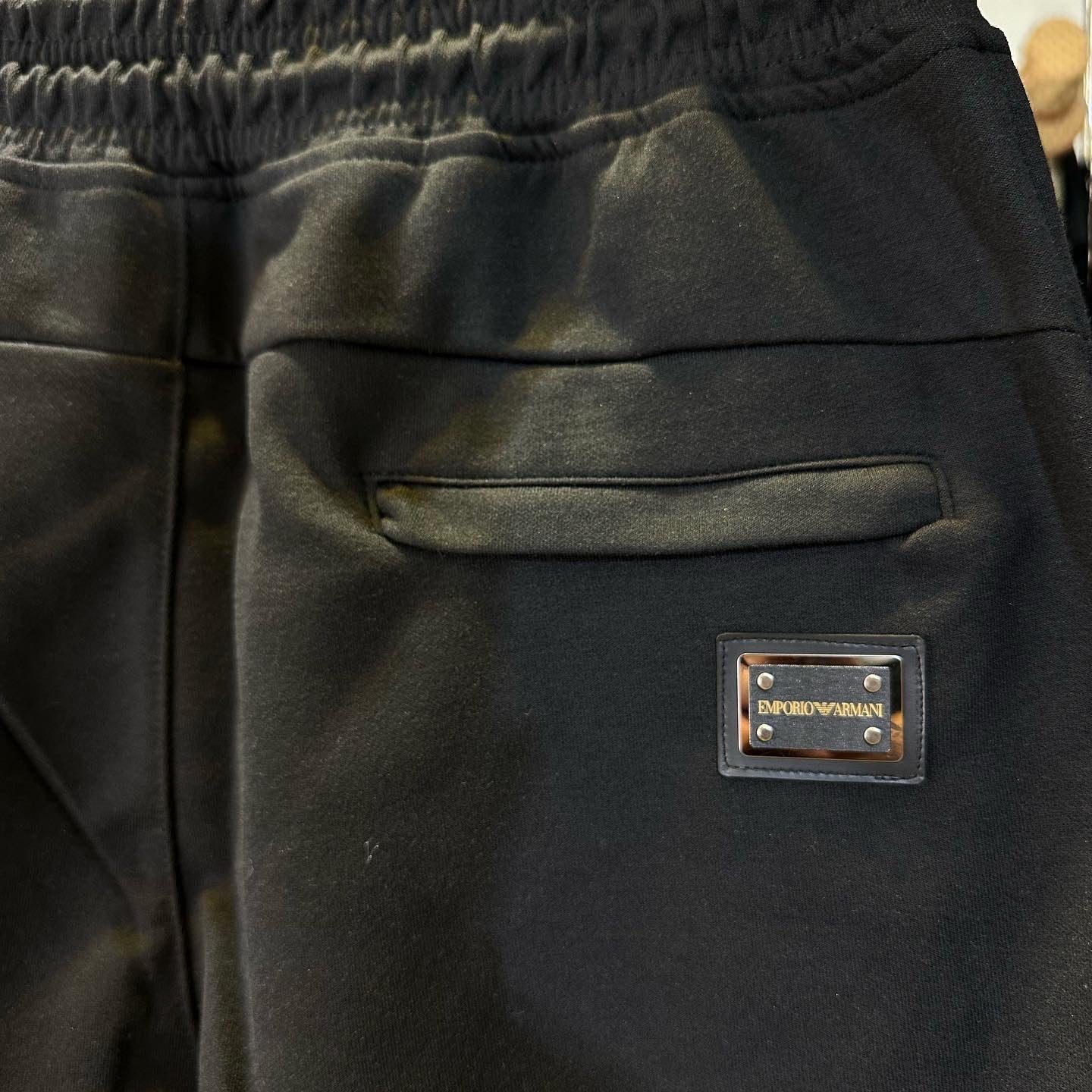 ΒΕΡΜΟΥΔΑ Giorgio Armani Black 2025