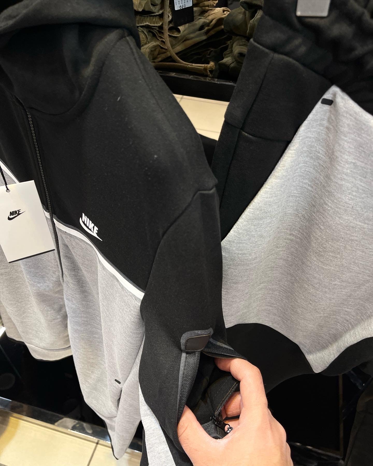 NIKE TECH FLEECE - ΣΕΤ ΦΟΡΜΕΣ