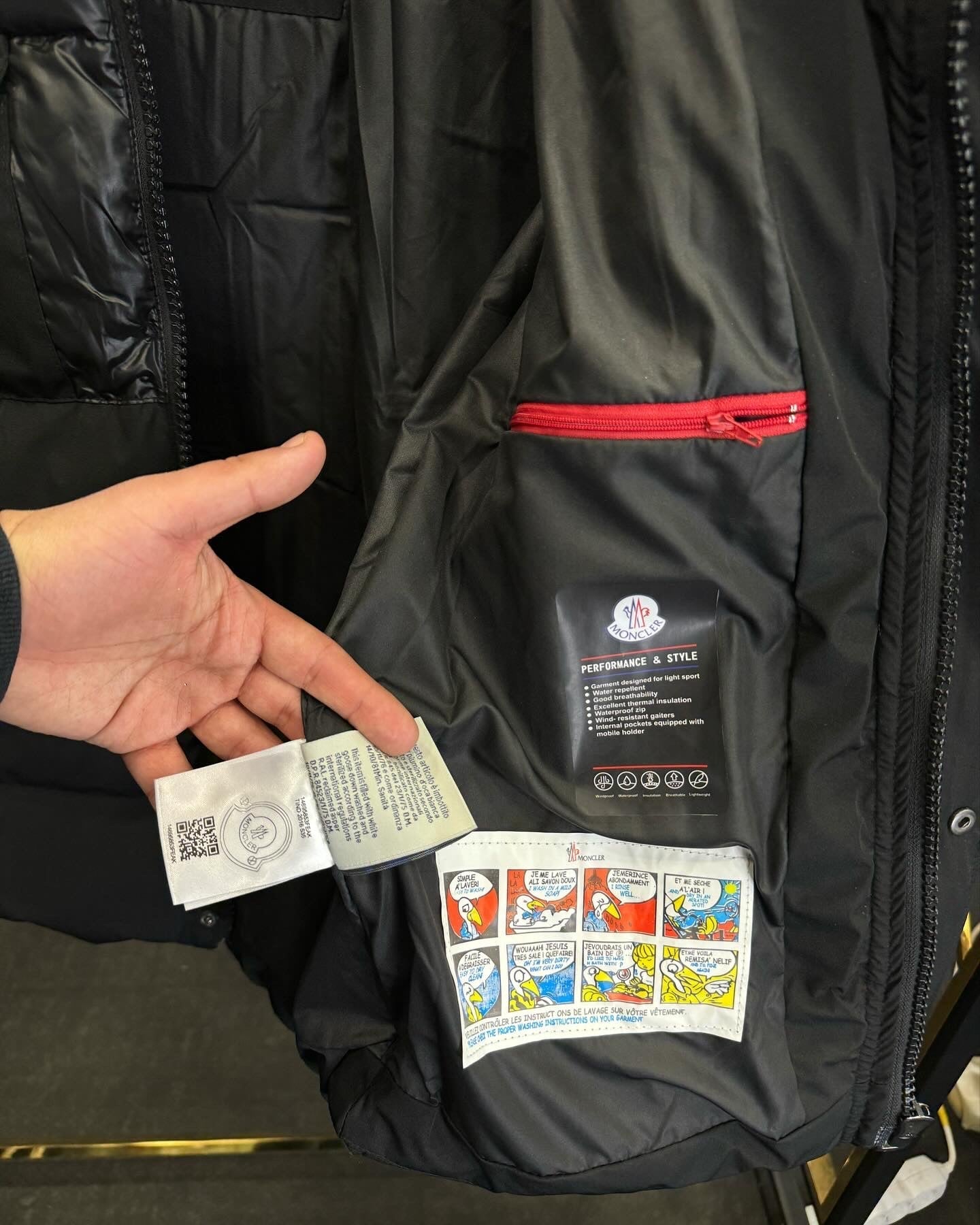 MONCLER ΜΠΟΥΦΑΝ