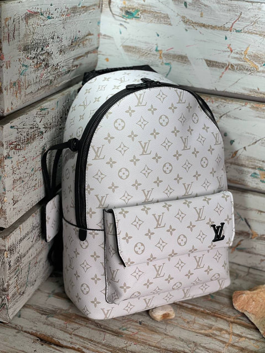 ΤΣΑΝΤΑΚΙ - 824