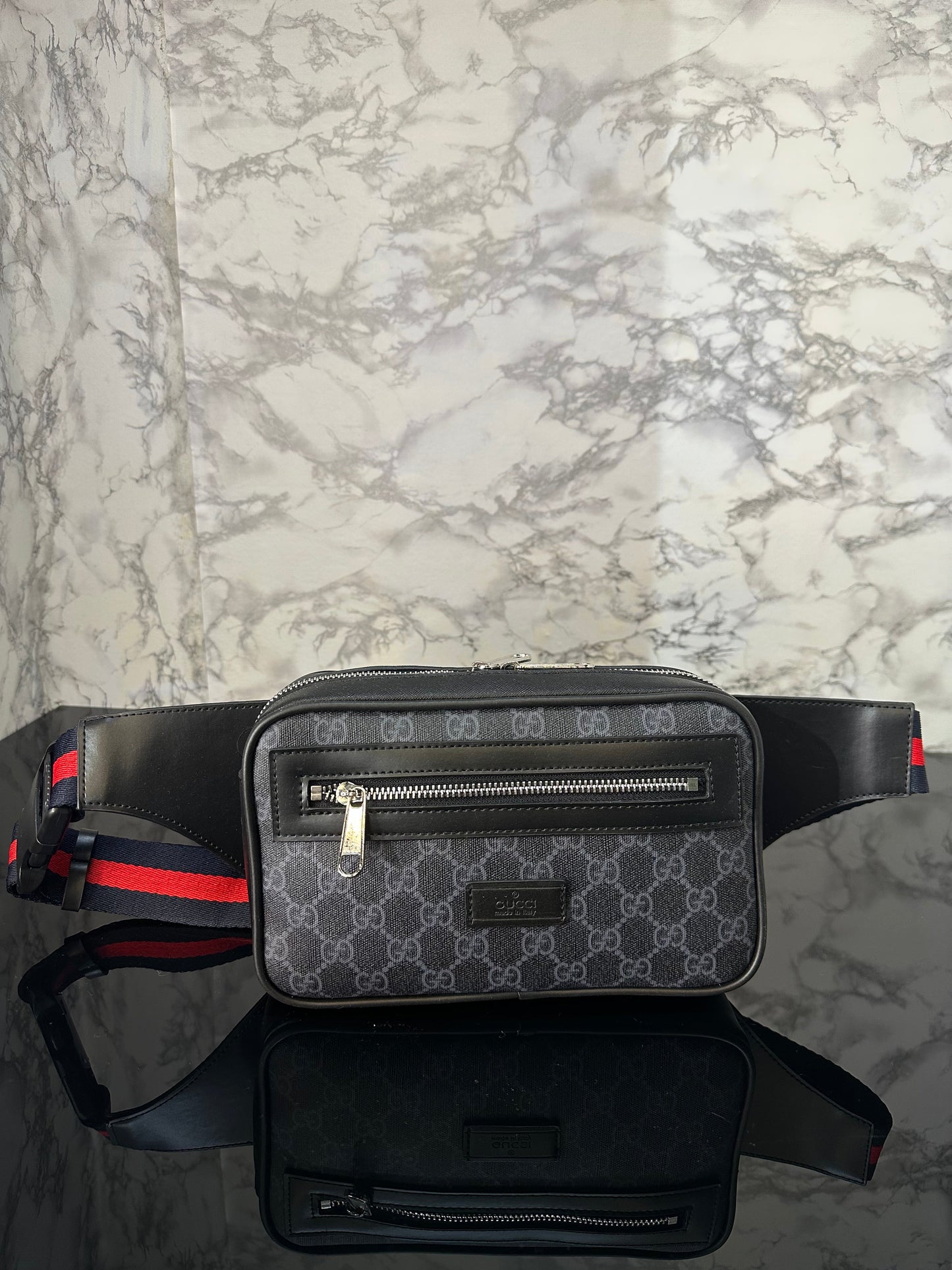 Gucci ΤΣΑΝΤΑΚΙ Black Grey