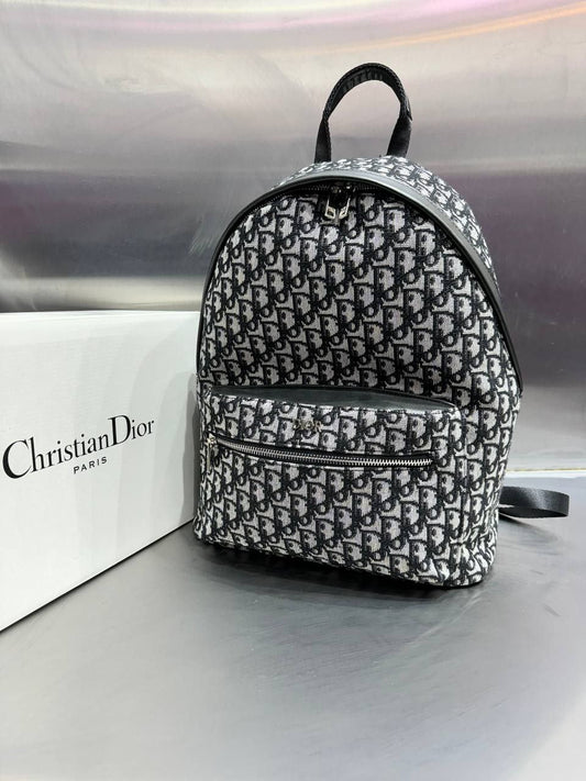 ΤΣΑΝΤΑΚΙ - 851