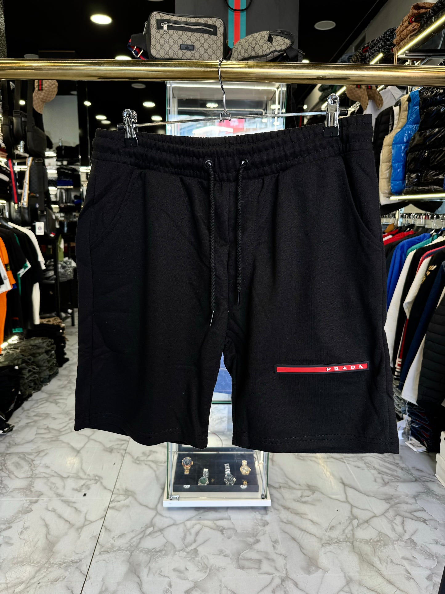 ΒΕΡΜΟΥΔΑ - PRADA 2025