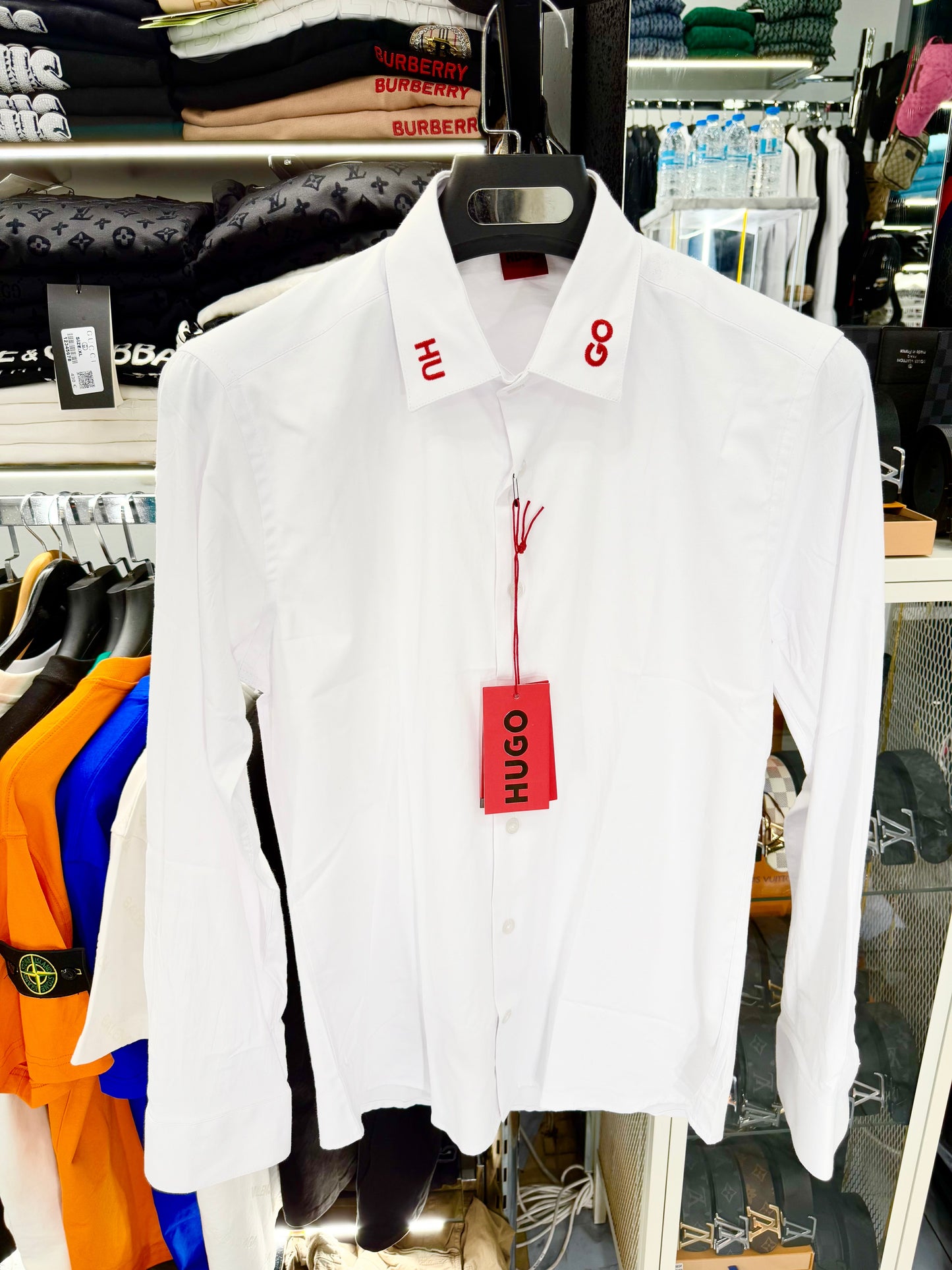 ΠΟΥΚΑΜΙΣΟ - HUGO