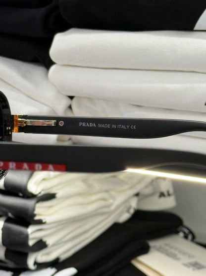 ΓΥΑΛΙΑ ΗΛΙΟΥ - PRADA