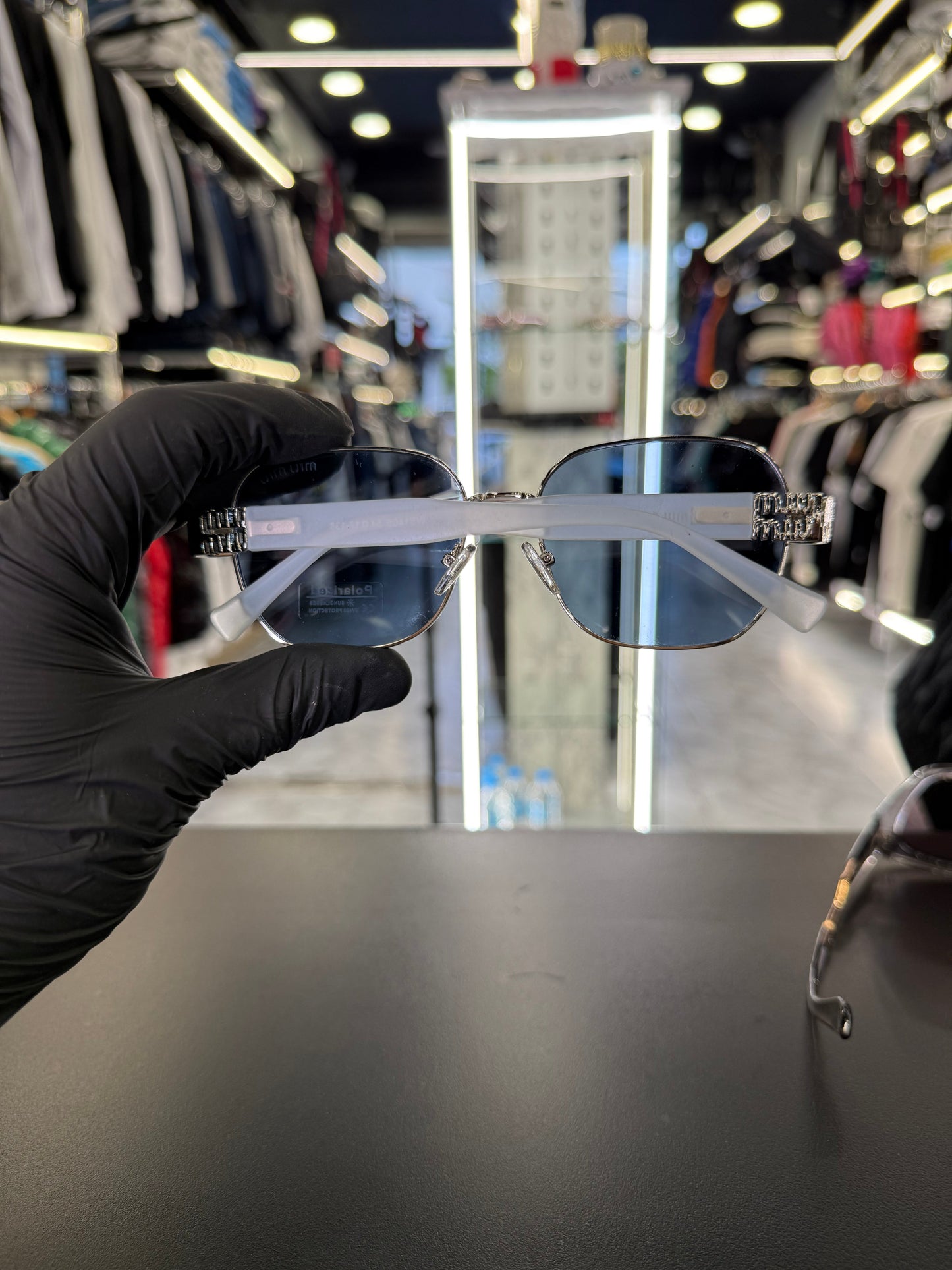 ΓΥΑΛΙΑ ΗΛΙΟΥ - MIU MIU