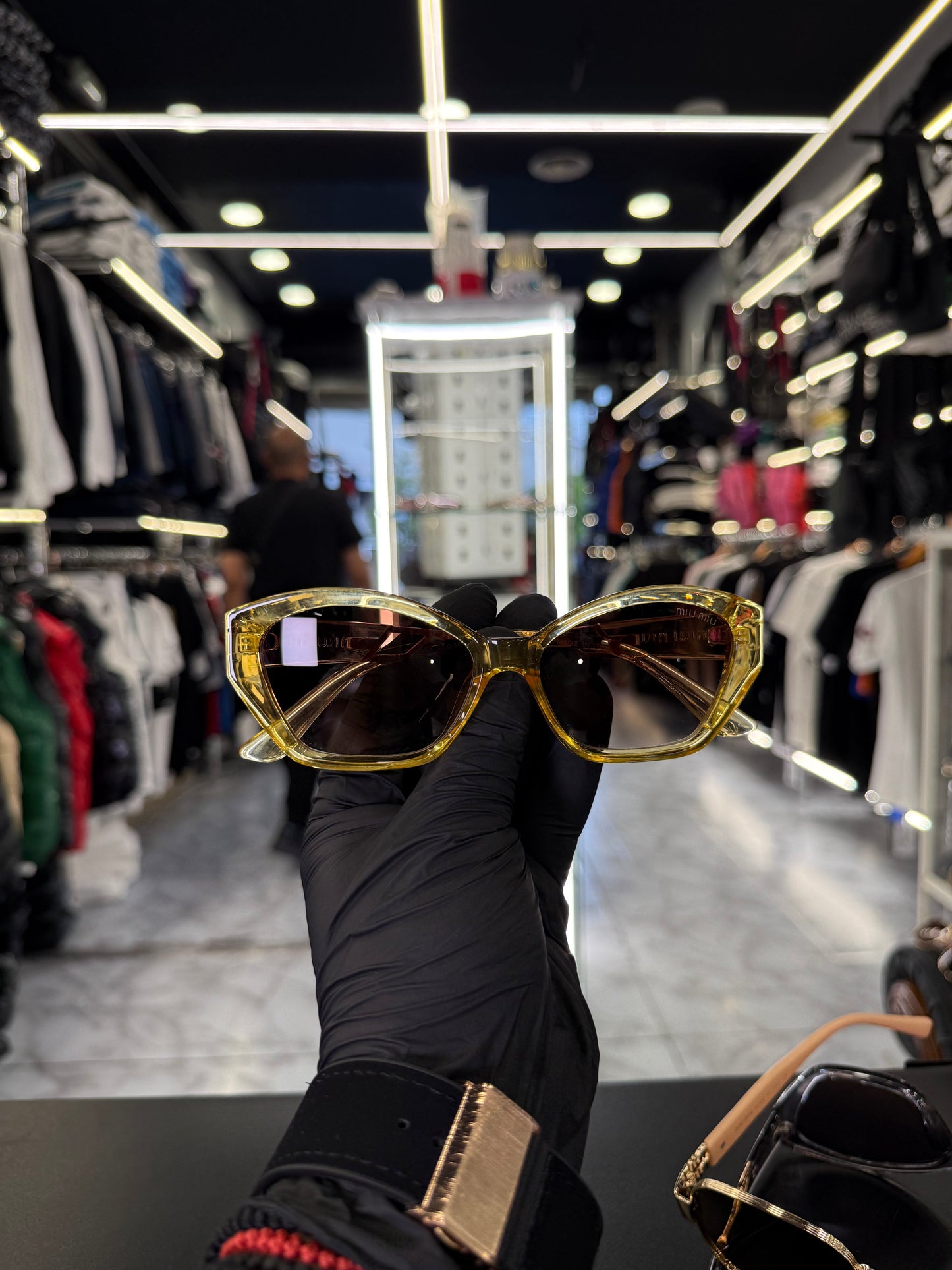 ΓΥΑΛΙΑ ΗΛΙΟΥ - MIU MIU