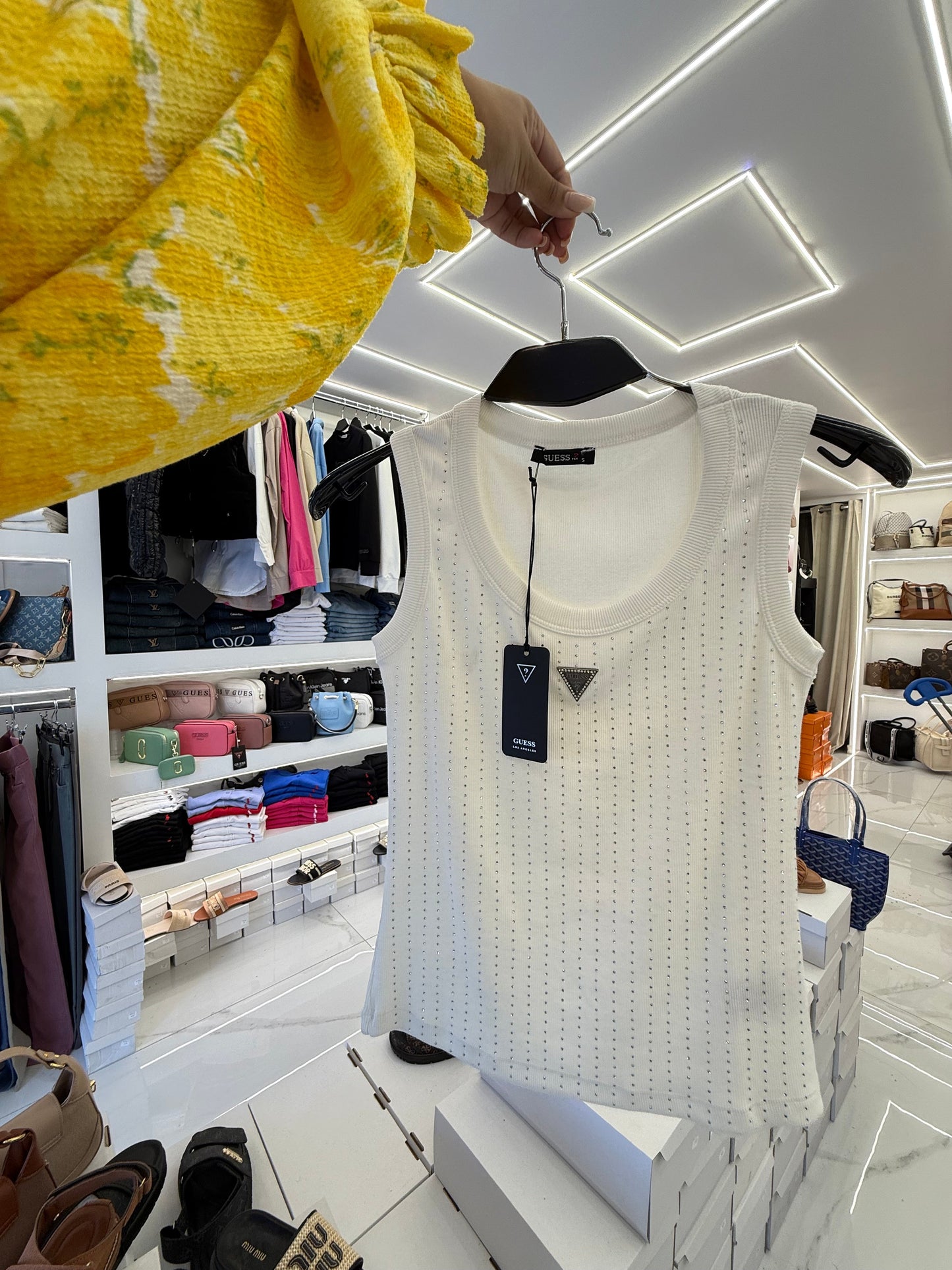 ΓΥΝΑΙΚΕΙΑ ΜΠΛΟΥΖΑ ΑΜΑΝΙΚΗ - CODE 16