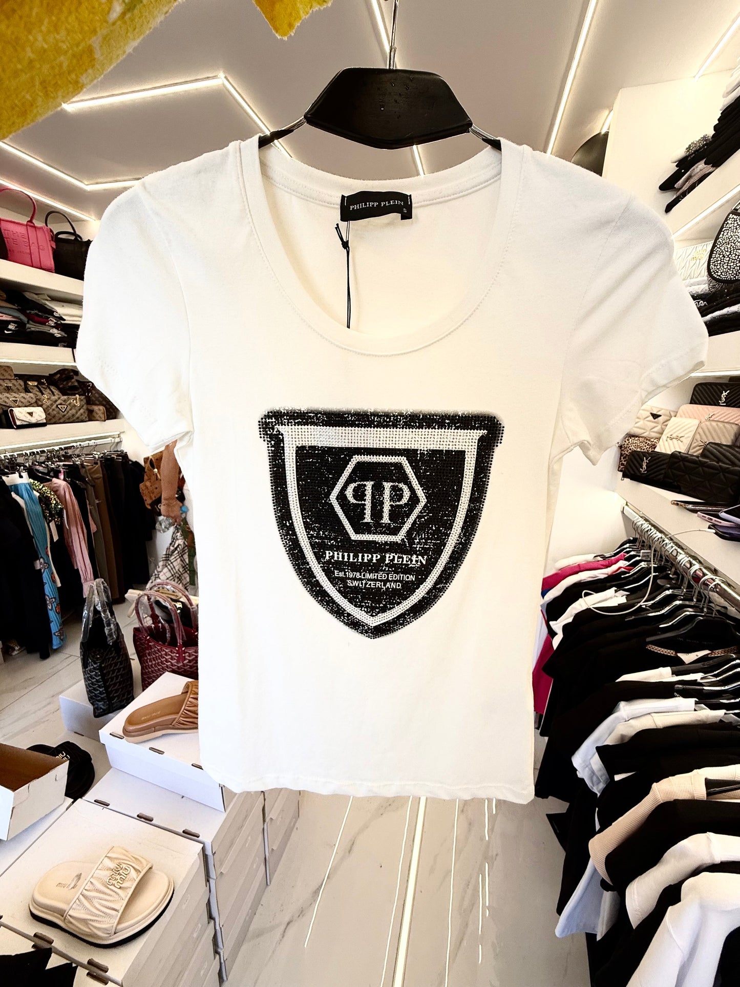 ΓΥΝΑΙΚΕΙΑ ΜΠΛΟΥΖΑ - CODE 32