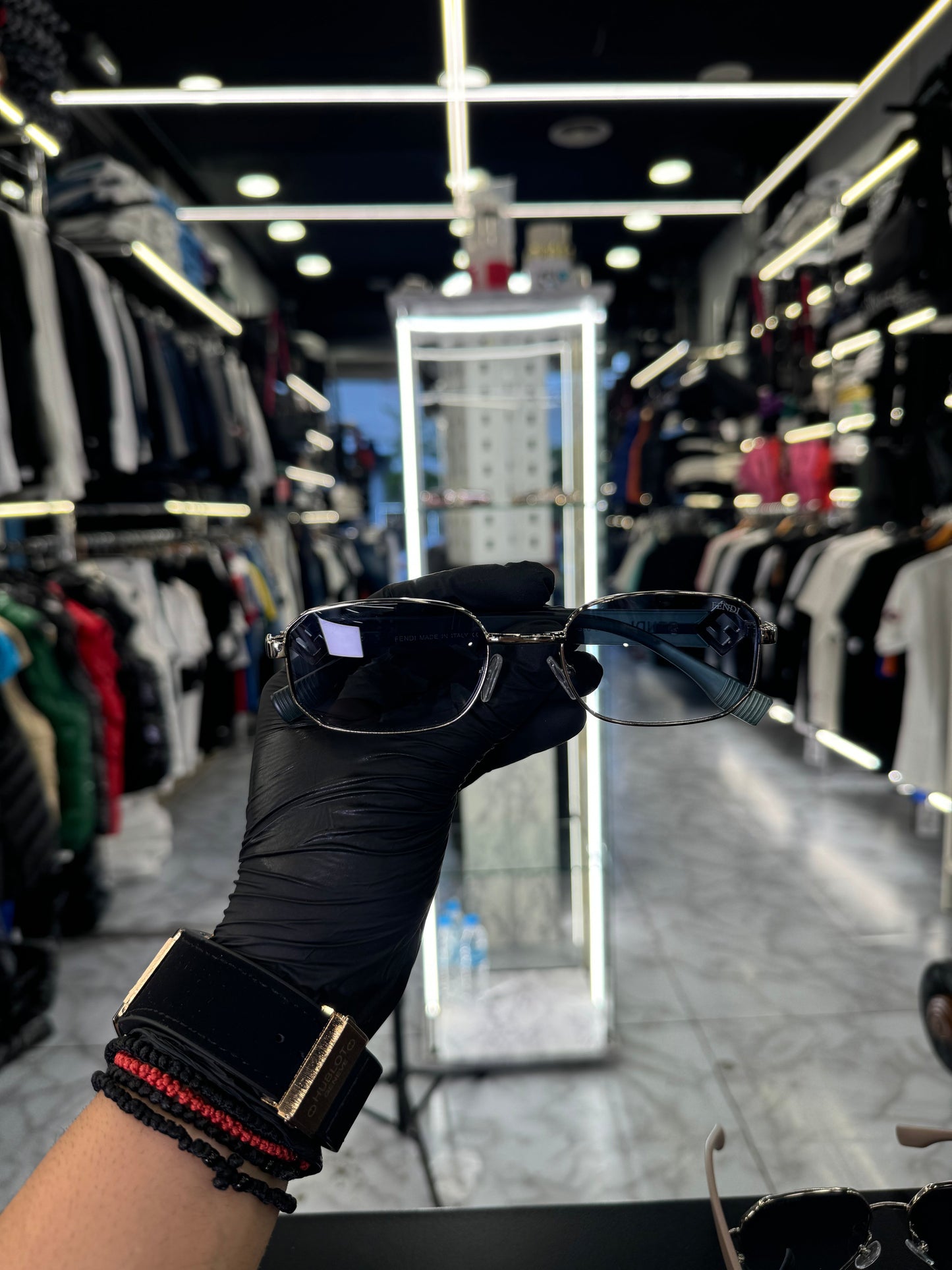 ΓΥΑΛΙΑ ΗΛΙΟΥ - FENDI