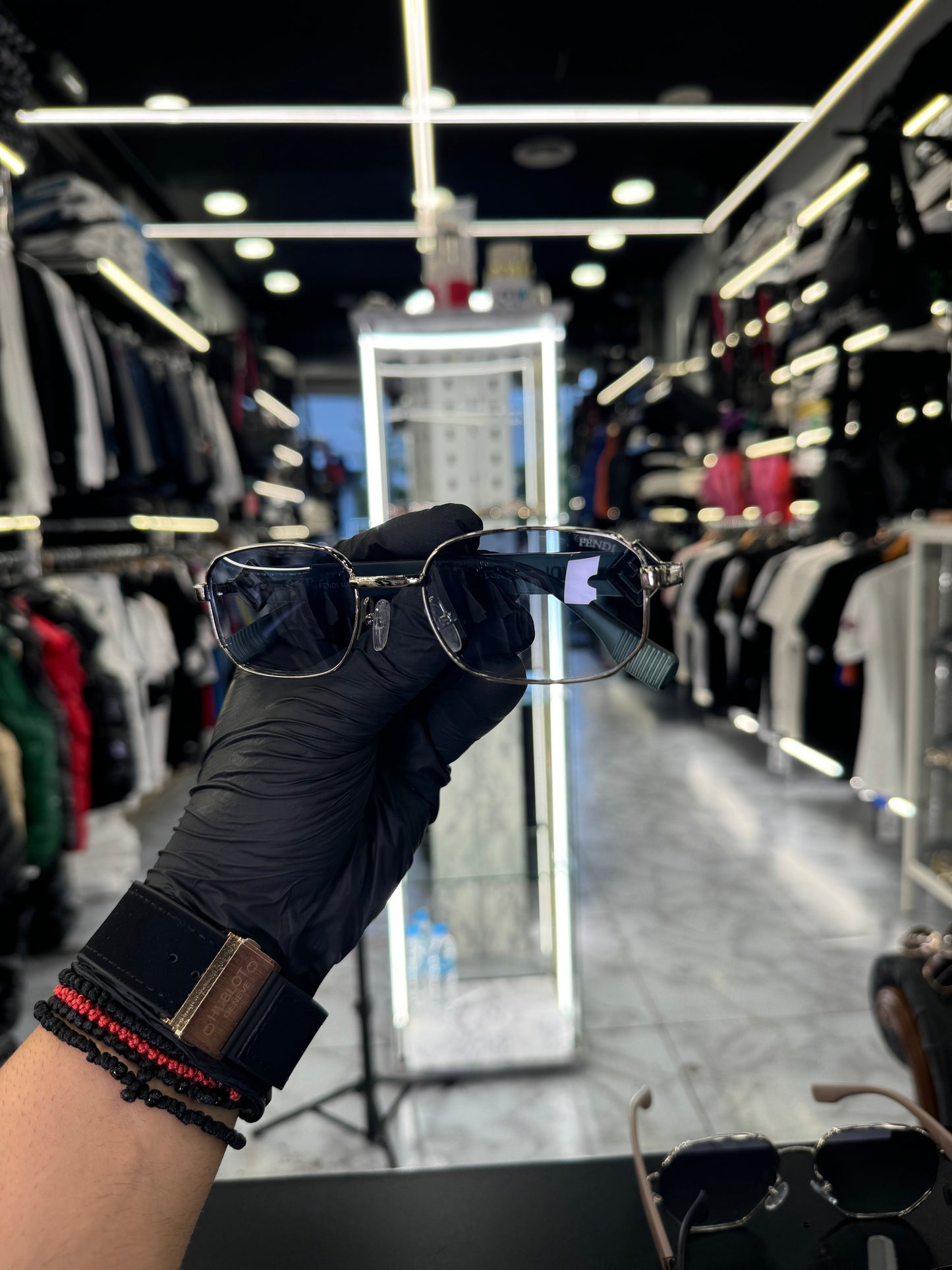 ΓΥΑΛΙΑ ΗΛΙΟΥ - FENDI