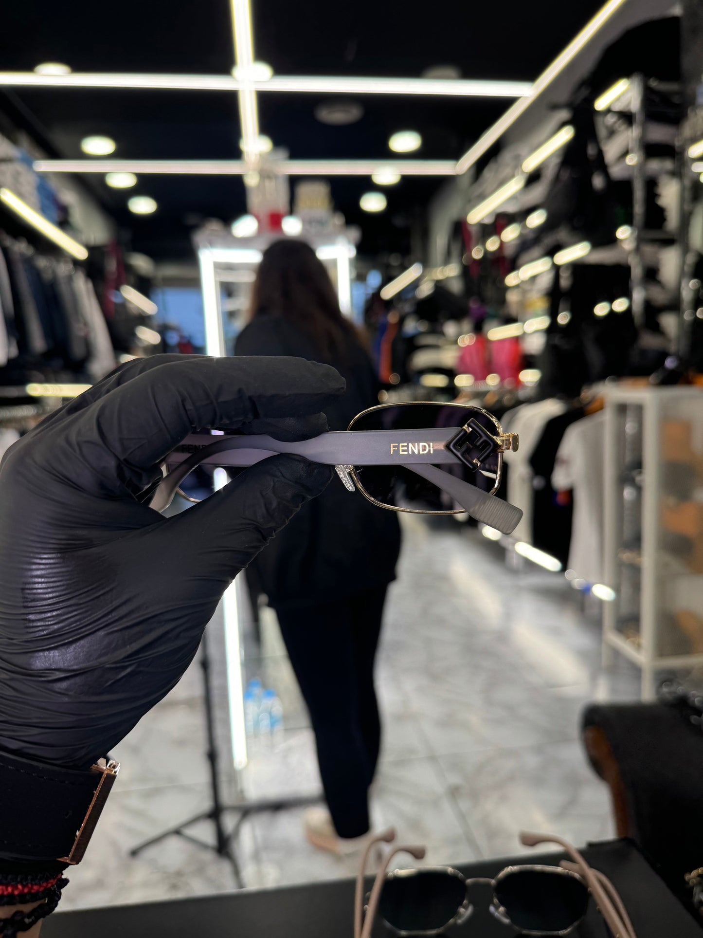 ΓΥΑΛΙΑ ΗΛΙΟΥ - FENDI