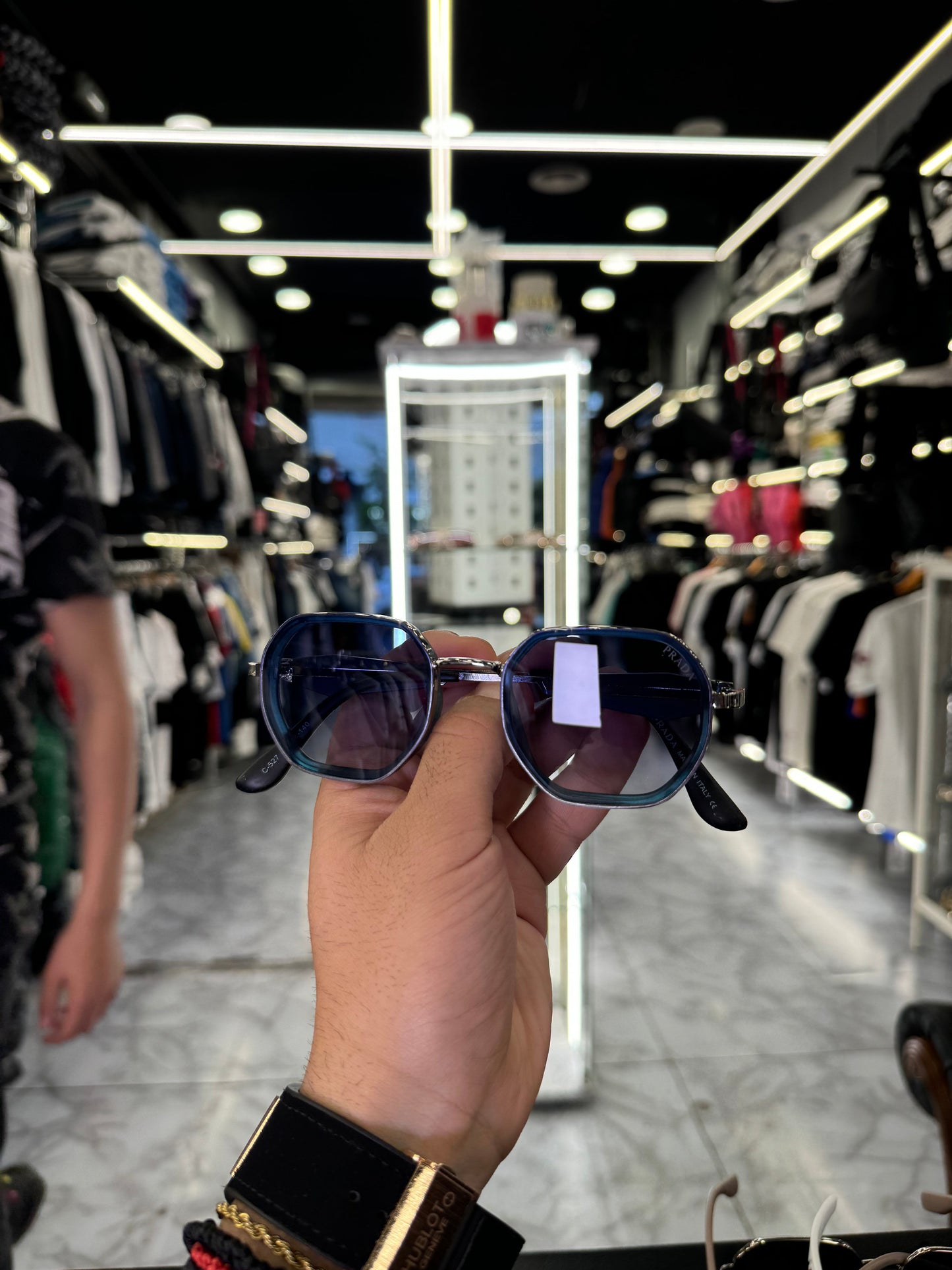 ΓΥΑΛΙΑ ΗΛΙΟΥ - PRADA