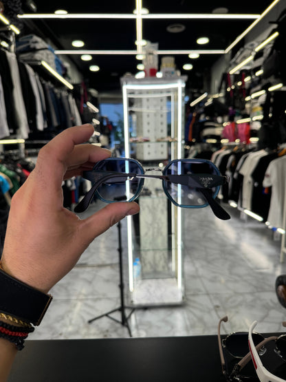 ΓΥΑΛΙΑ ΗΛΙΟΥ - PRADA