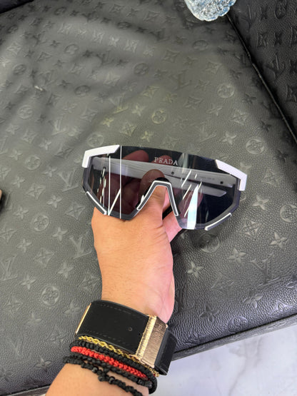 ΓΥΑΛΙΑ ΗΛΙΟΥ - PRADA