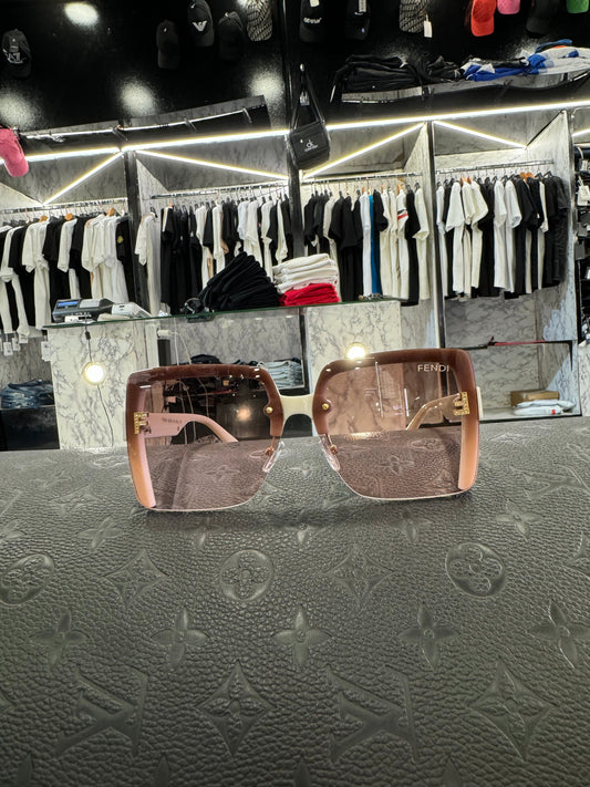 ΓΥΑΛΙΑ ΗΛΙΟΥ - FENDI