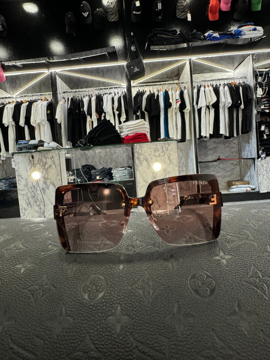 ΓΥΑΛΙΑ ΗΛΙΟΥ - FENDI