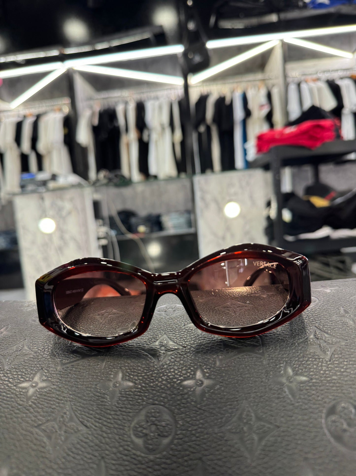 ΓΥΑΛΙΑ ΗΛΙΟΥ - VERSACE