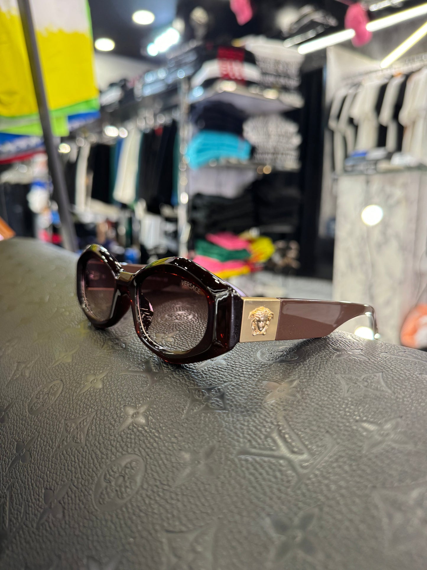 ΓΥΑΛΙΑ ΗΛΙΟΥ - VERSACE