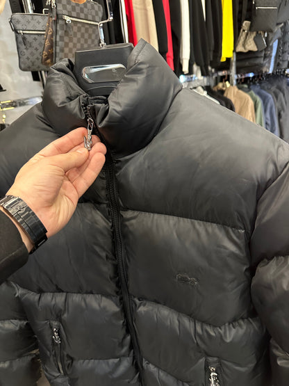 LACOSTE ΜΑΥΡΟ ΜΠΟΥΦΑΝ