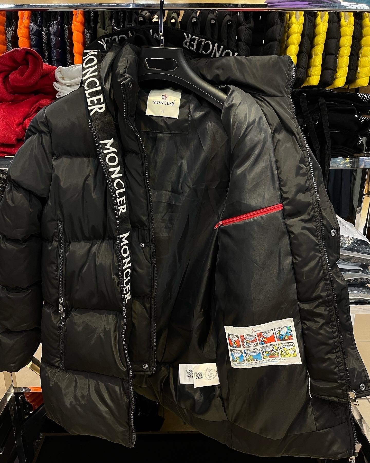 MONCLER ΜΠΟΥΦΑΝ ΜΑΥΡΟ