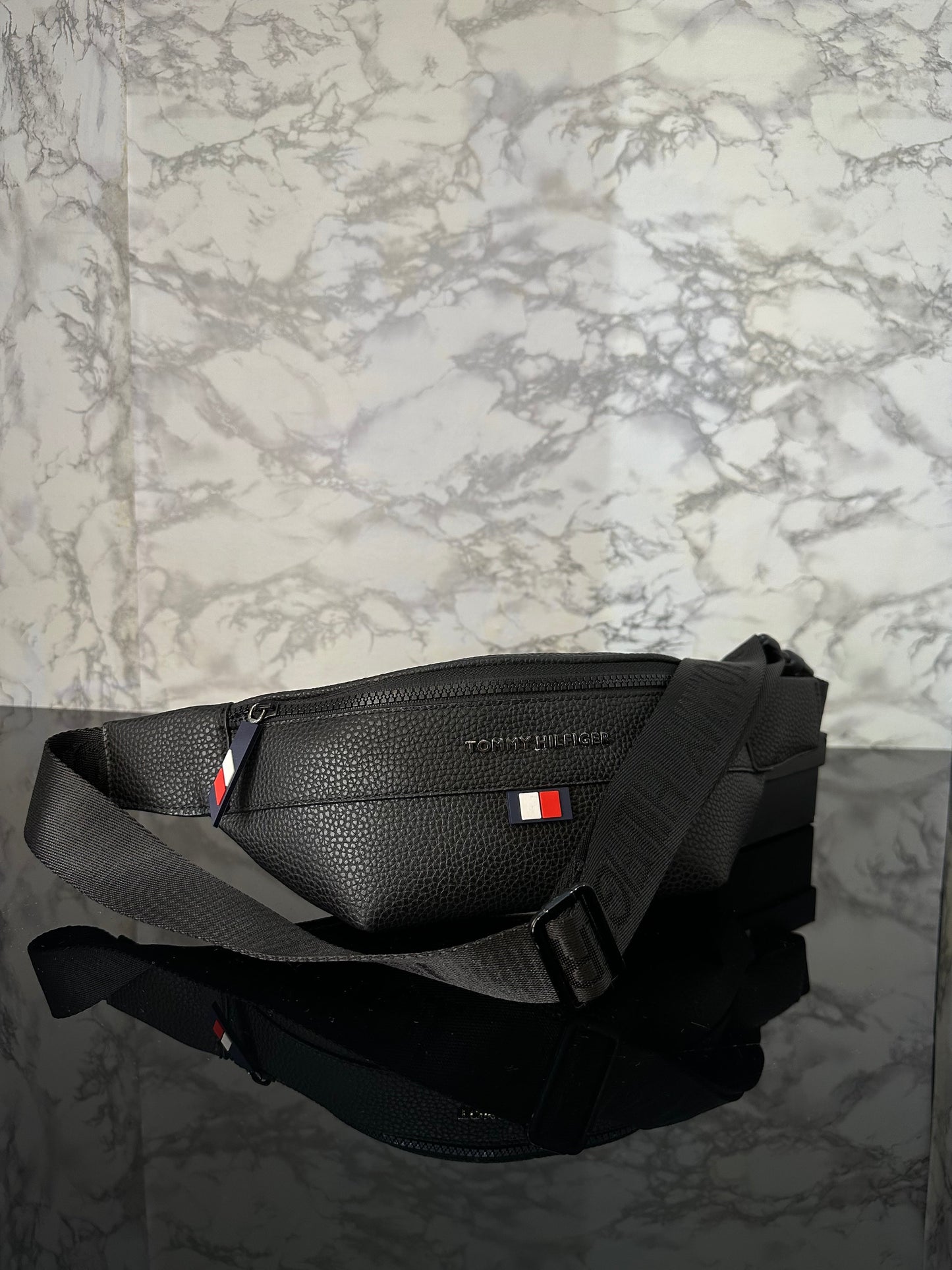 TOMMY HILFIGER ΤΣΑΝΤΑΚΙ