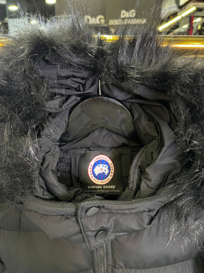 CANADA GOOSE ΜΑΥΡΟ ΜΠΟΥΦΑΝ 2024