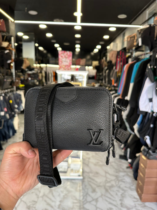 ΤΣΑΝΤΑΚΙ - LV