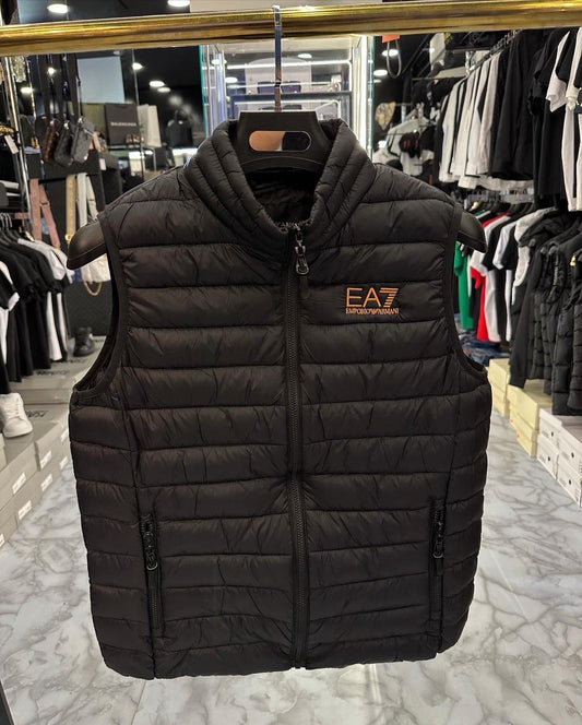 ARMANI - ΑΜΑΝΙΚΟ ΜΠΟΥΦΑΝ 2025