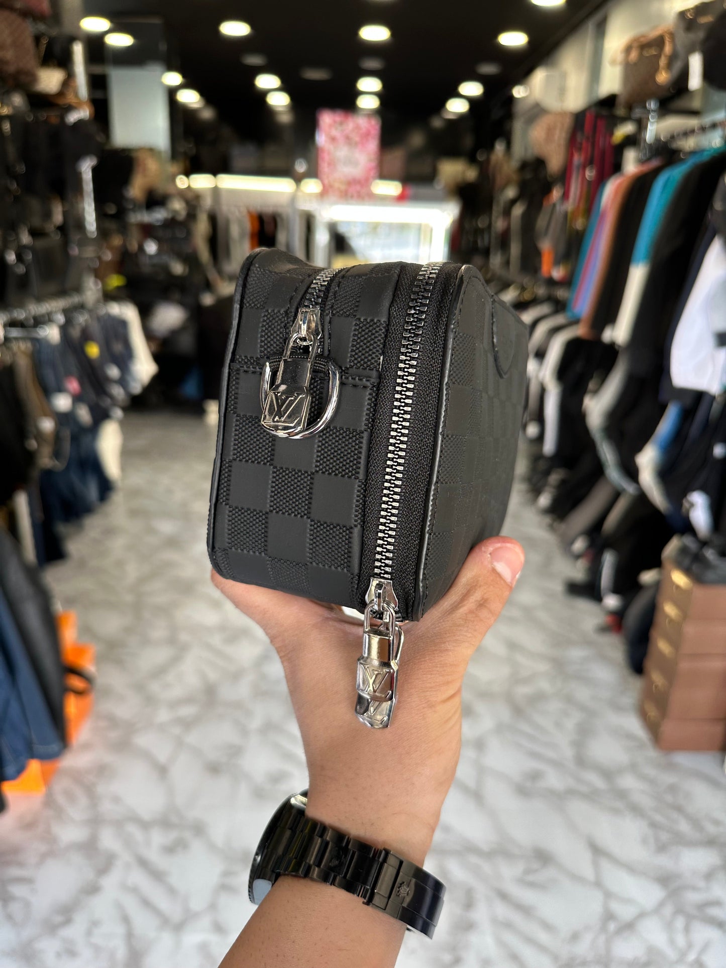 ΤΣΑΝΤΑΚΙ - LV